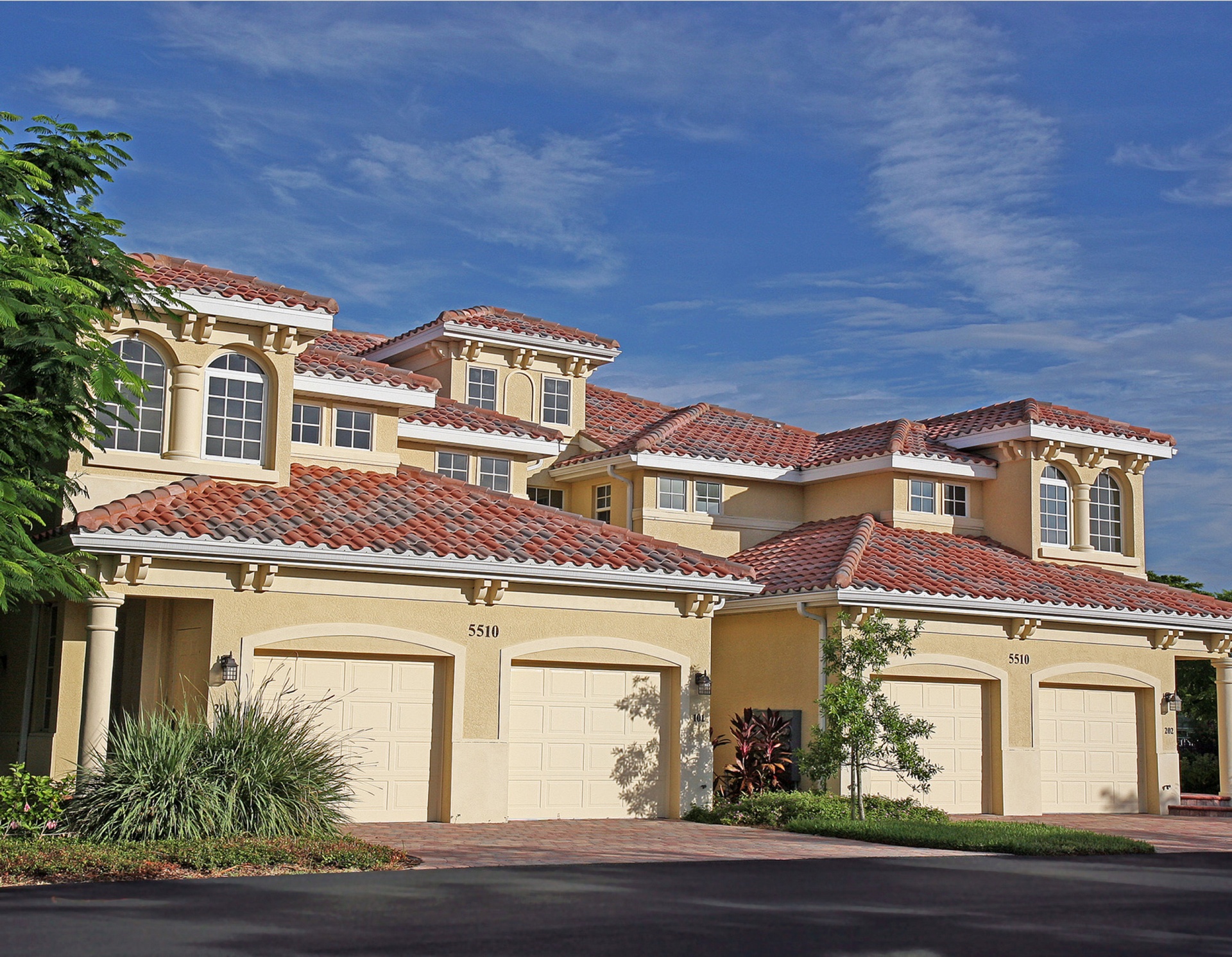 Coach Homes at Cape Harbour